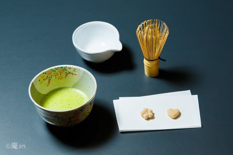 Tea Ceremony Experience (includes Matcha grinding demonstration)