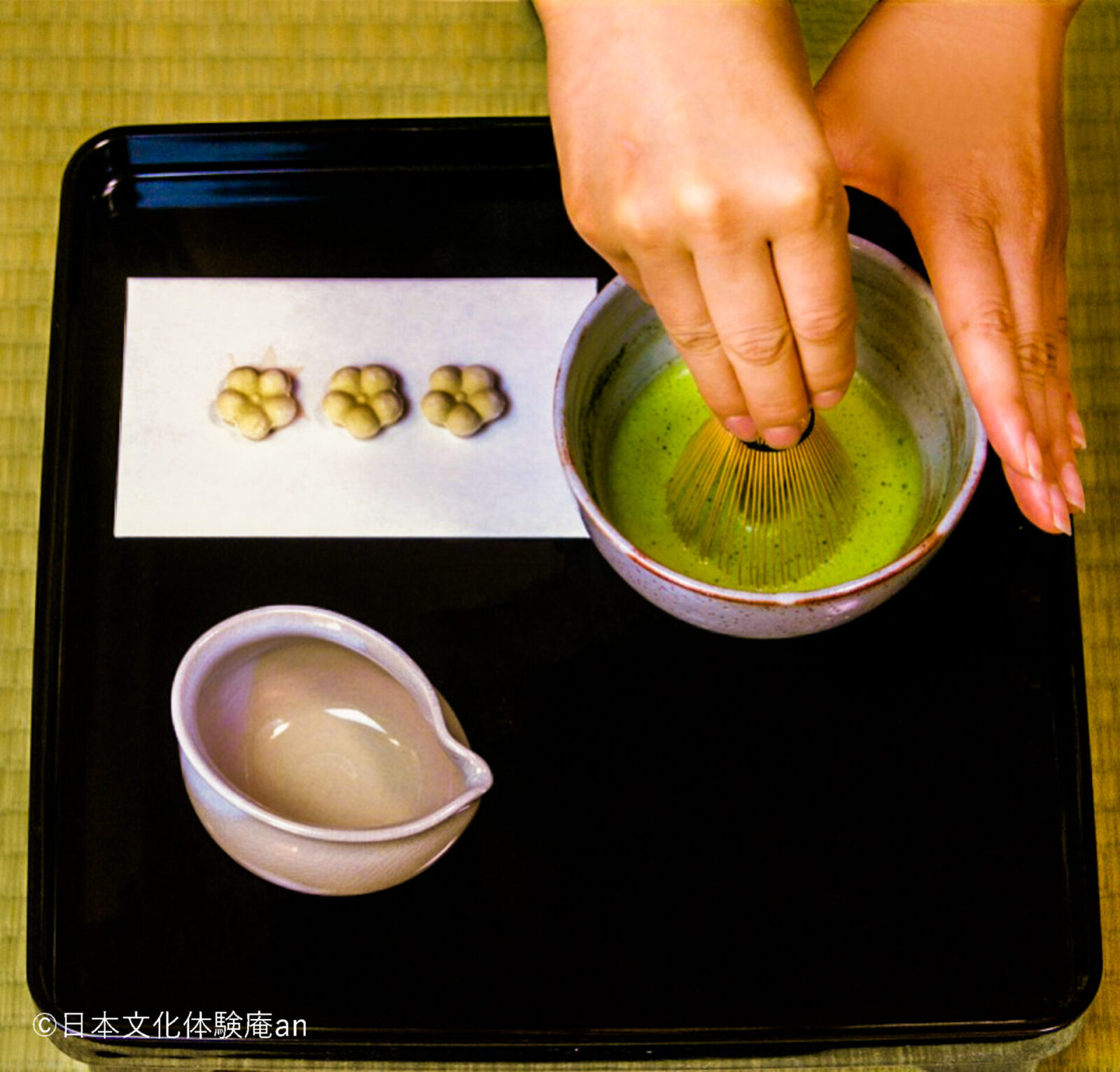 Tea Ceremony Experience (includes Matcha grinding demonstration) 画像3